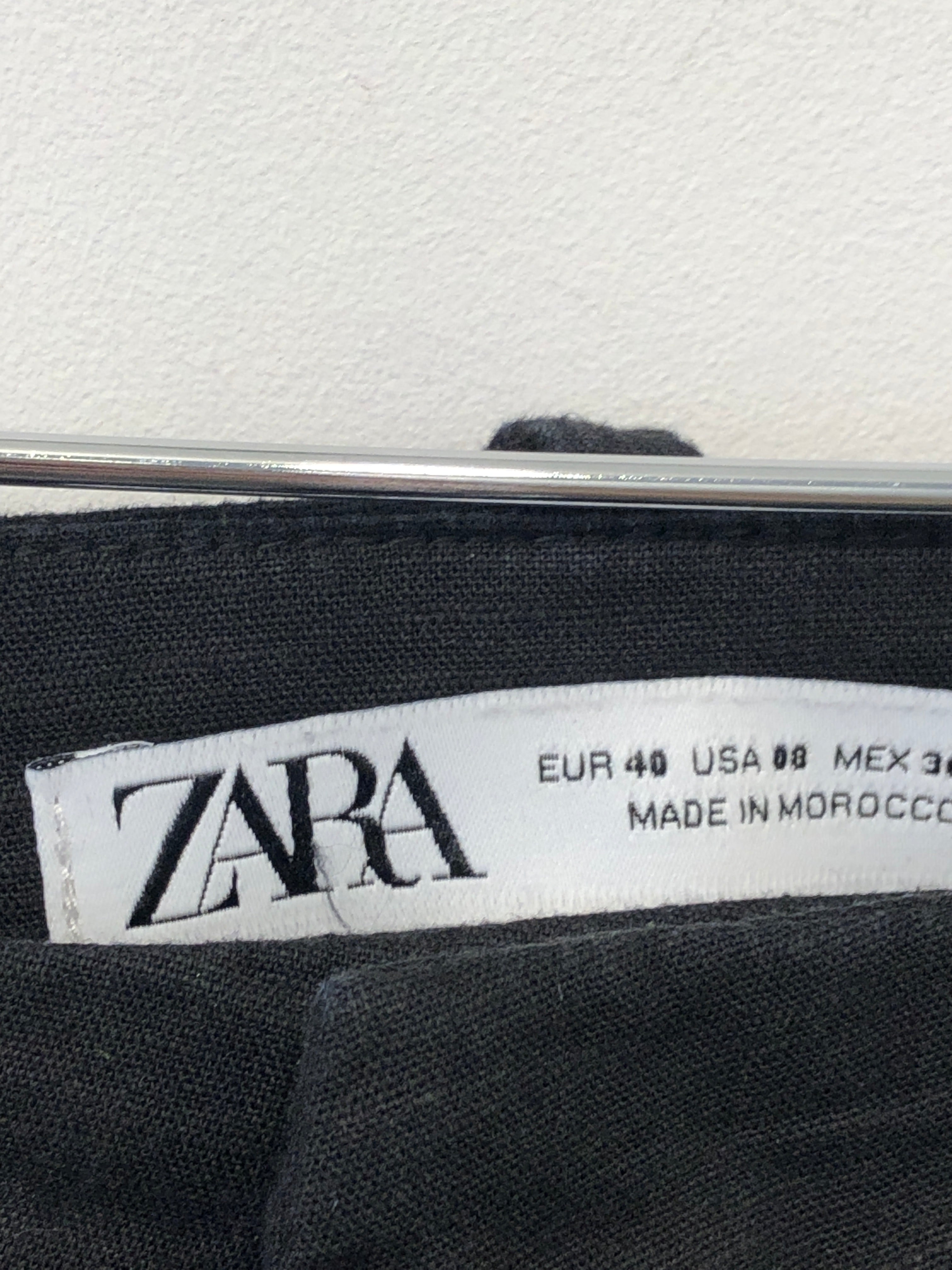 Zara Bukser